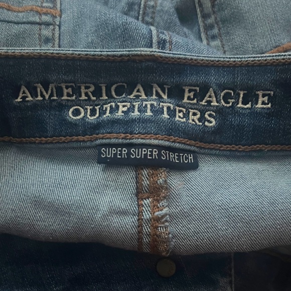 American Eagle AEO Denim Cafe Super Super Stretch Distressed Cropped Jegging, 8 - Picture 9 of 14